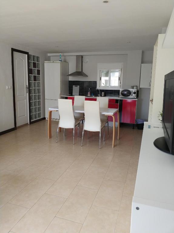 Kuchyňa alebo kuchynka v ubytovaní Apartamento Comedias