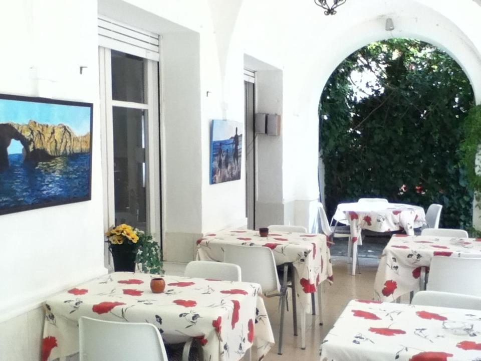 Restaurace v ubytování Hotel Comodoro