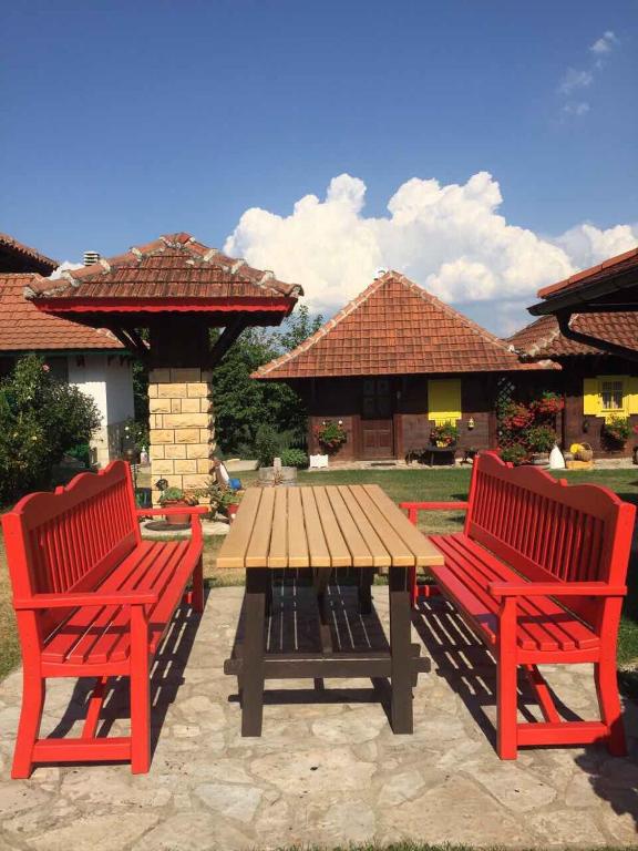 Fotografie z fotogalerie ubytování Etno Selo Rajski Konaci v destinaci Leušići