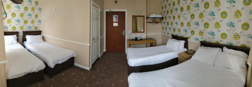 The Lawton - Resim 23