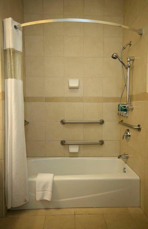 Marv Herzog Hotel - King Room - Acceso A La Discapacidad