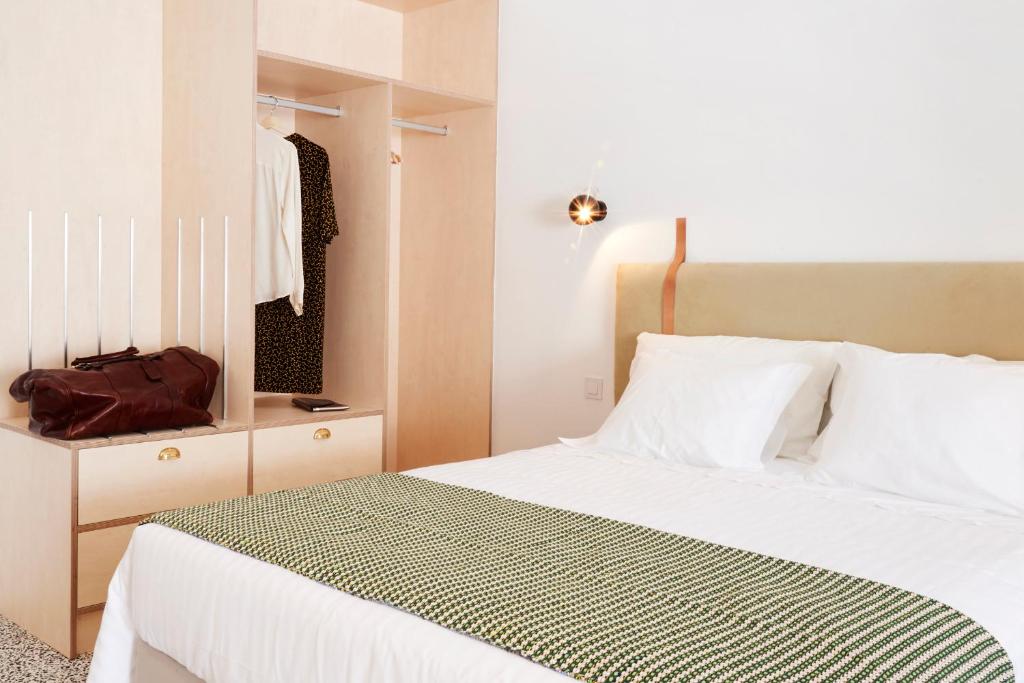 Pause Apartments - 13