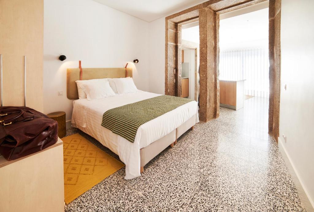 Pause Apartments - 2