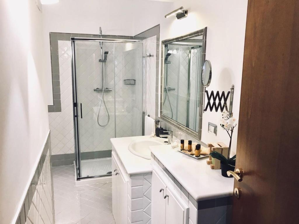 Kúpeľňa v ubytovaní A DUE PASSI temporary apartment