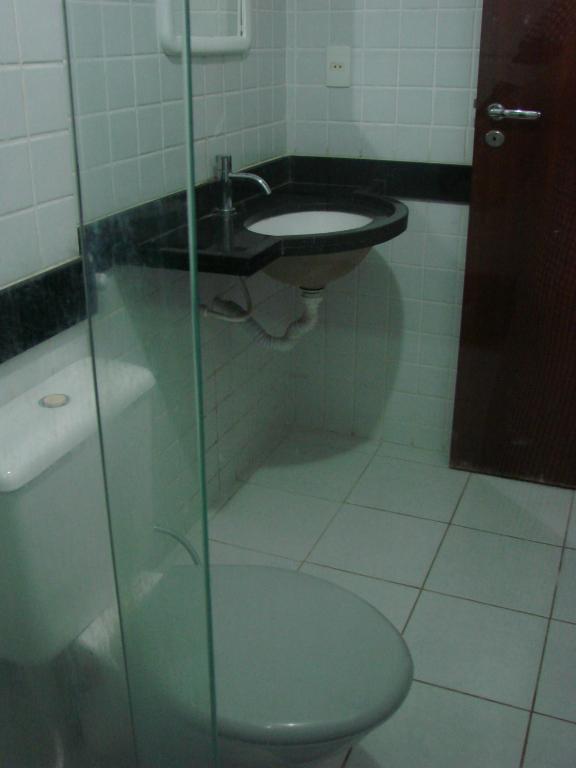  Apartamento em prédio Beira Mar