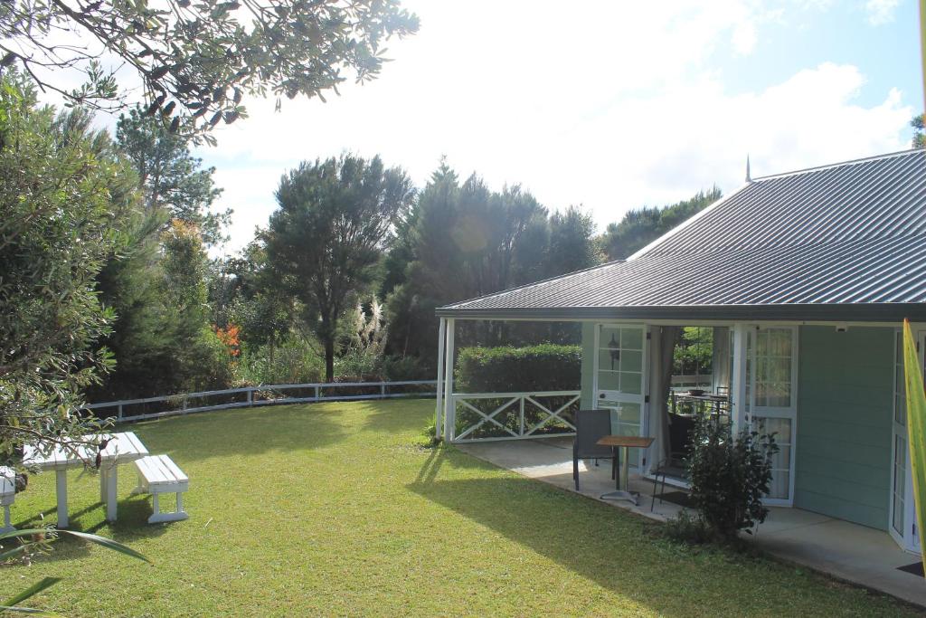 Ash Grove Boutique Motel