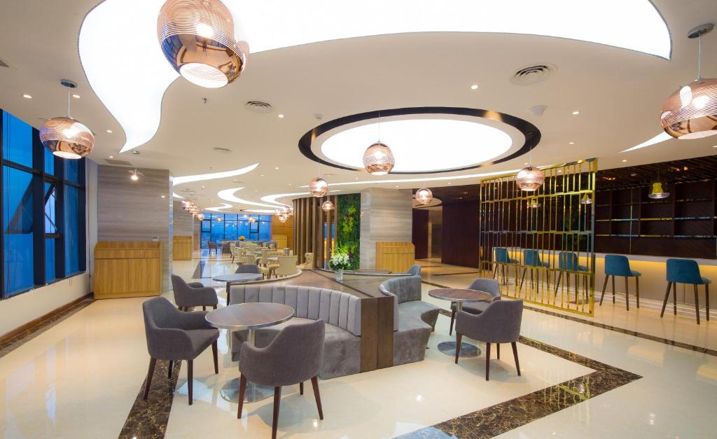 Khu vực ghế ngồi tại Muong Thanh Luxury Da Nang Hotel