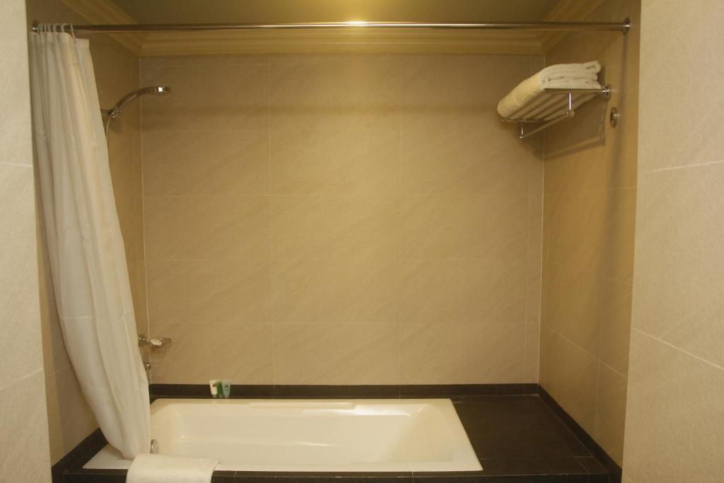 Koupelna v ubytování Herald Suites Polaris