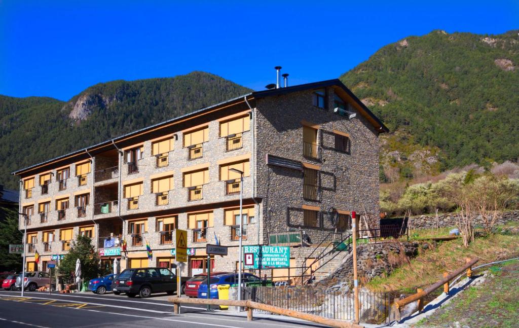 Gallery image of Hotel Antic in Ordino