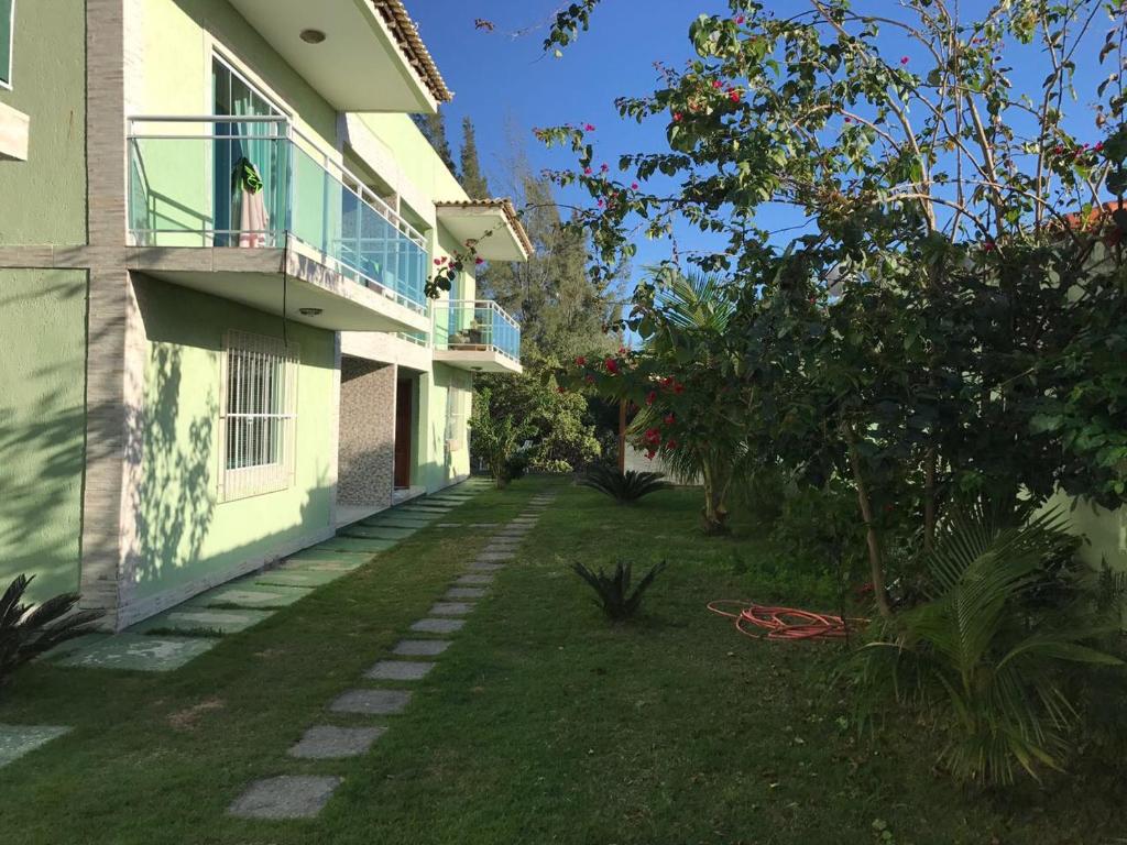 Casa em Cabo Frio - RJ tesisinin dışında bir bahçe