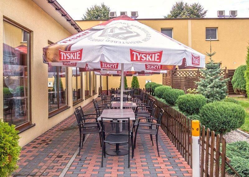 Vonkajšia záhrada v ubytovaní Hotel Paola