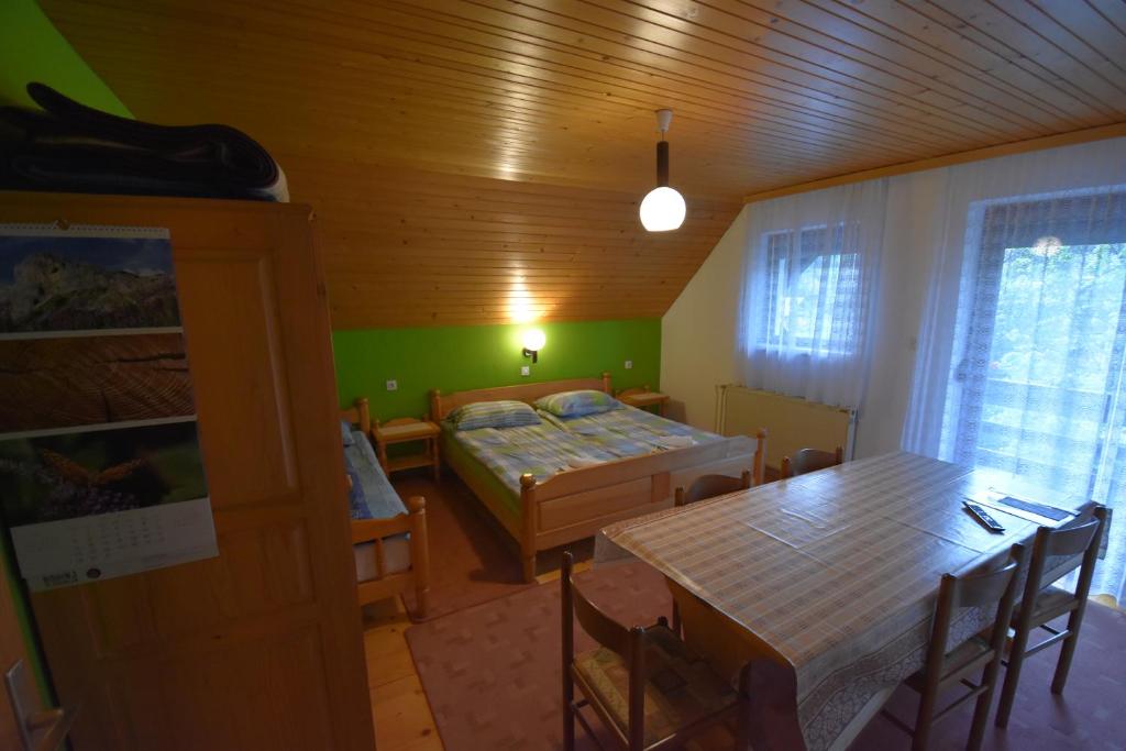 Letto o letti in una camera di Guest House Žnidar