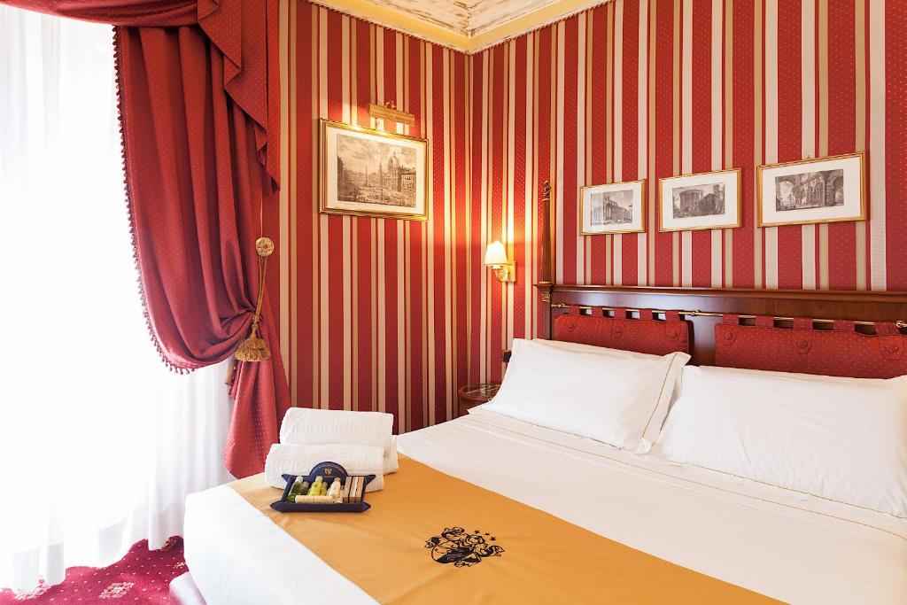 Hotel Manfredi Suite In Rome - Resim 24