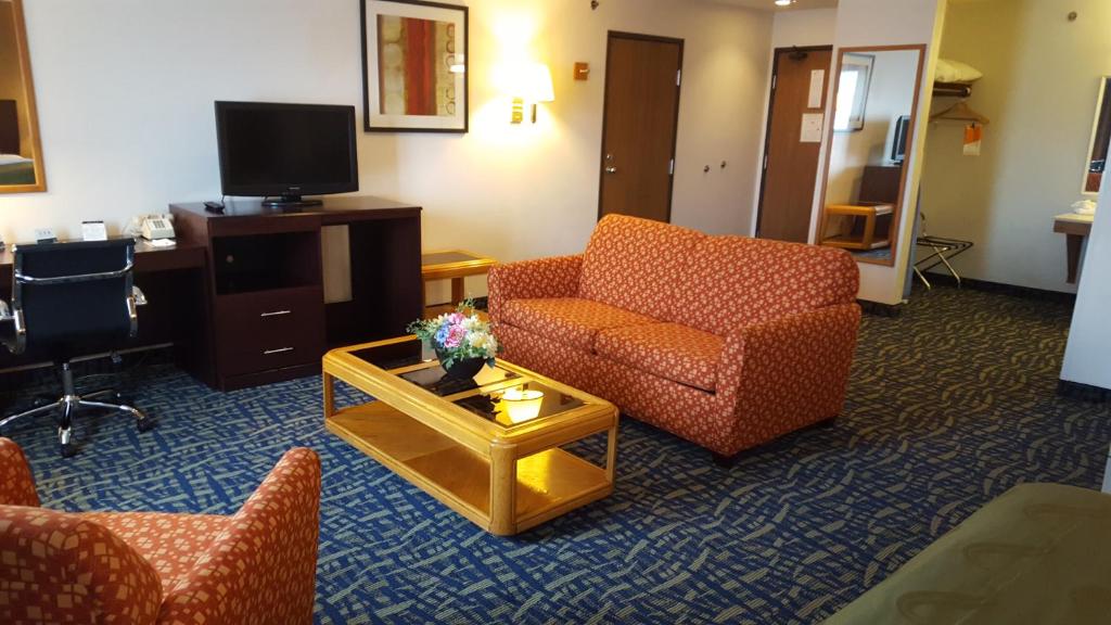 Quality Inn Ozark-Springfield South - King Room - No Fumadores