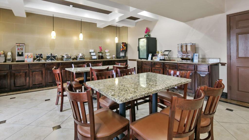 Restaurace v ubytování Best Western Plus Georgetown Inn & Suites