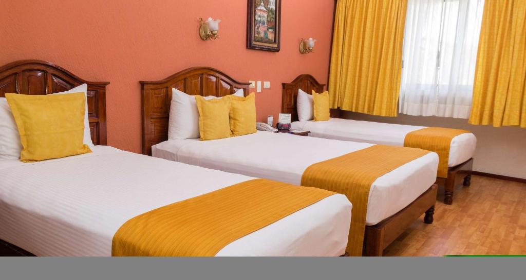 Best Western Hotel Madan - 1 Cama Doble Y 2 Camas Individuales - No Fumadores