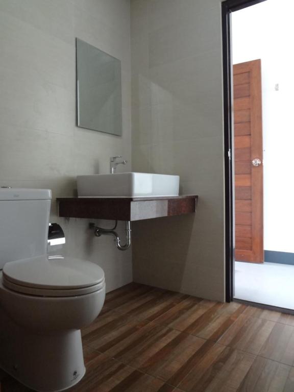 Bagno di The 9th House