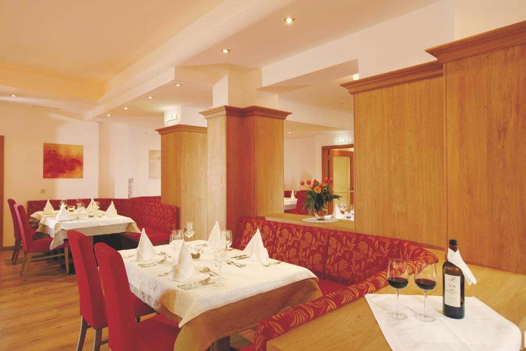 Nápoje v ubytování Hotel Alpenroyal