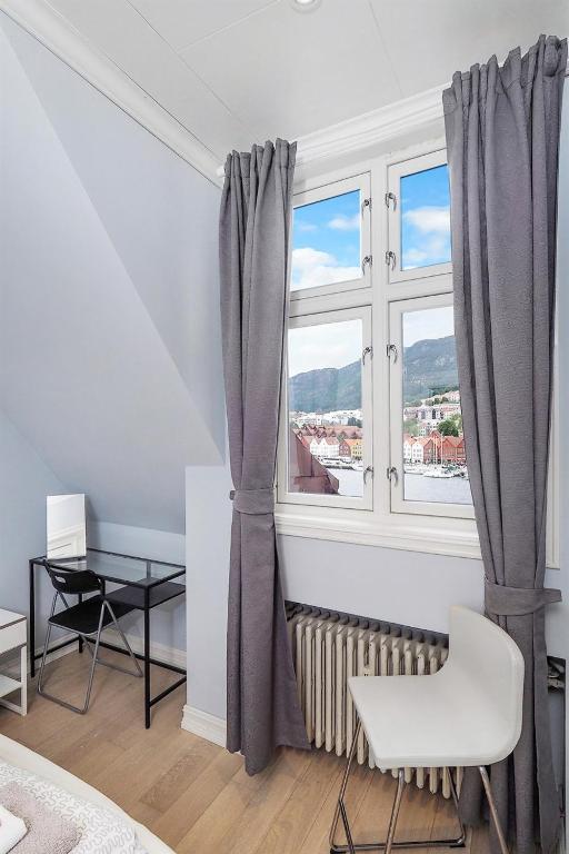 Posezení v ubytování Apartment with Beautiful View to Bryggen