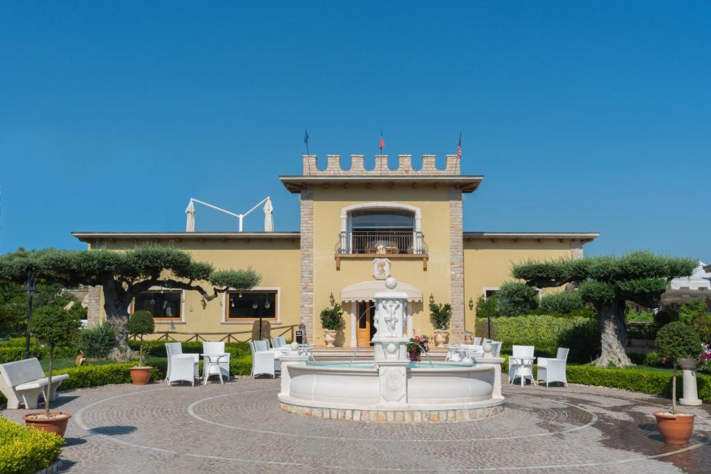 Afbeelding uit fotogalerij van Corte San Lorenzo in Sant'Egidio del Monte Albino