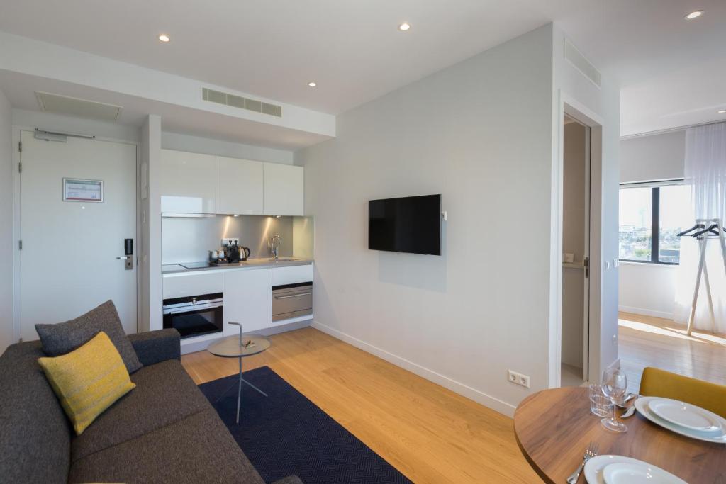 Kuchyň nebo kuchyňský kout v ubytování PREMIER SUITES Rotterdam
