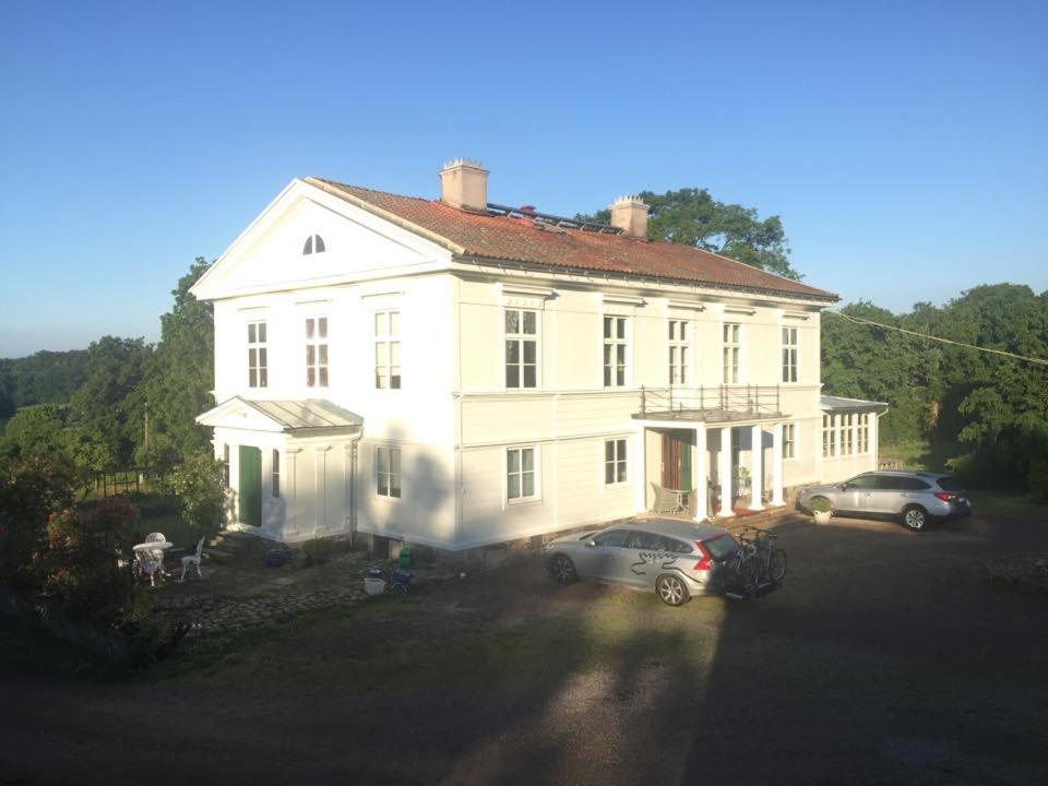 Budova, kde se bed and breakfast nachází