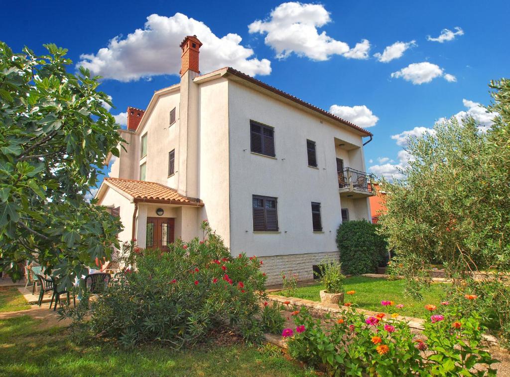Apartments Nera