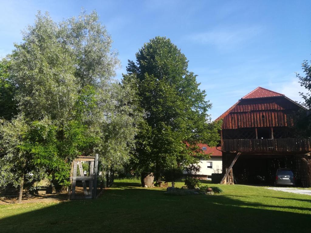Zahrada ubytování Apartma Obrh