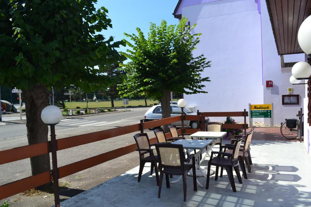 Fotografie z fotogalerie ubytování Hotel Restaurant Niemerich v destinaci Pulversheim