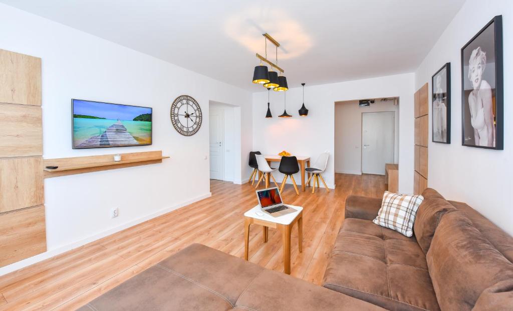Tower by Grand Accommodation - Two-Bedroom Apartment