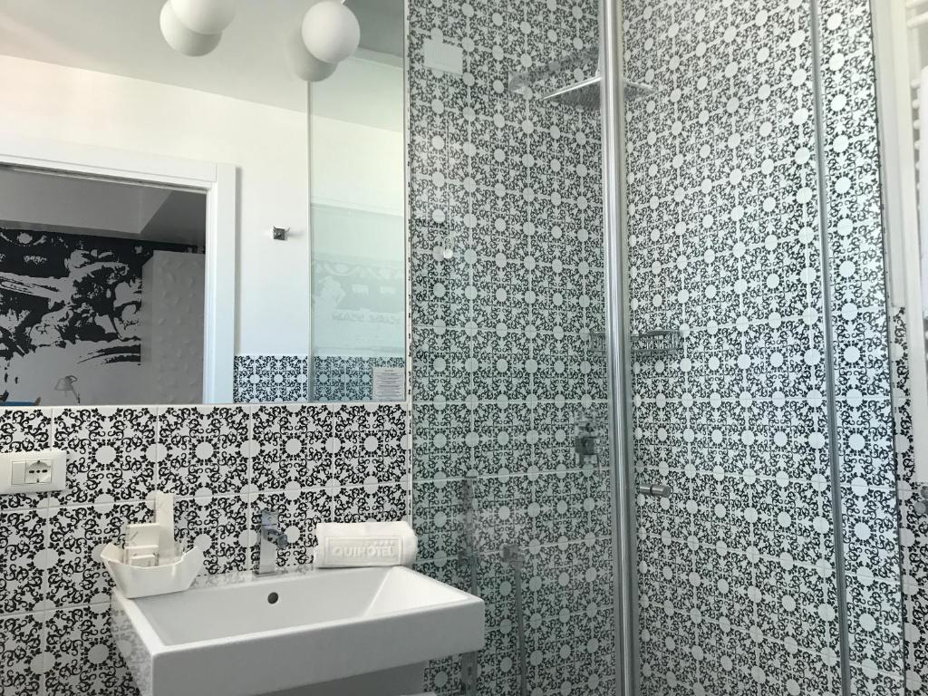 Koupelna v ubytování QuiHotel