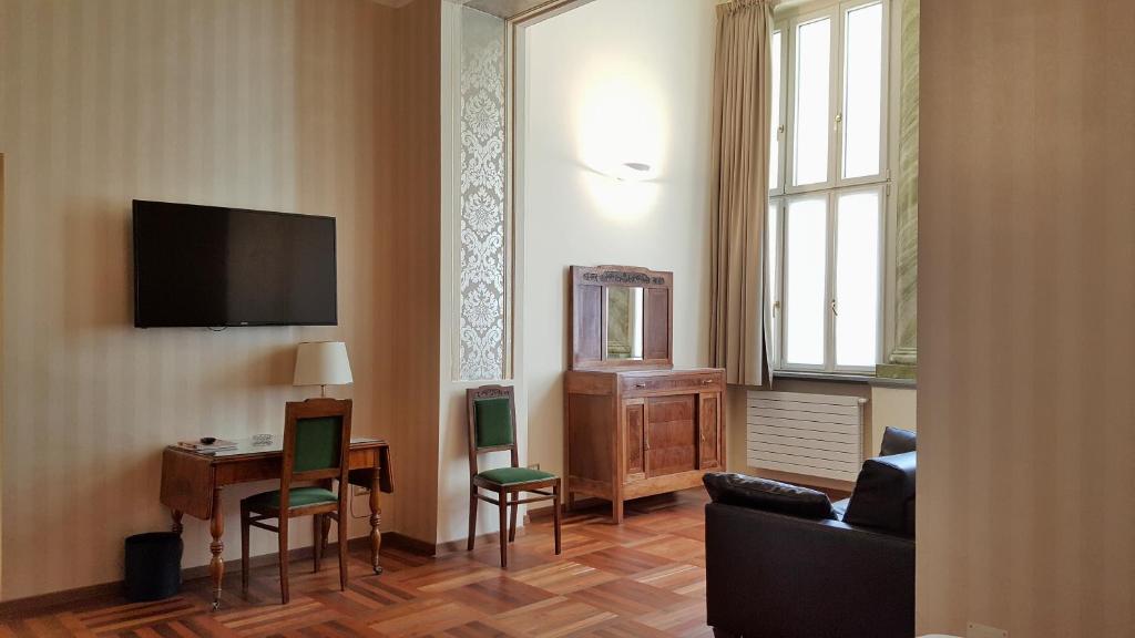 Hotel Roma e Rocca Cavour - Resim 36
