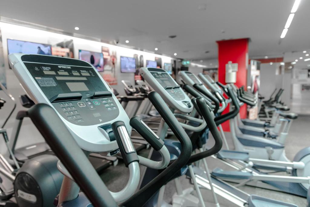 Fitness centrum a/nebo fitness zařízení v ubytování Clayton Hotel Cork City