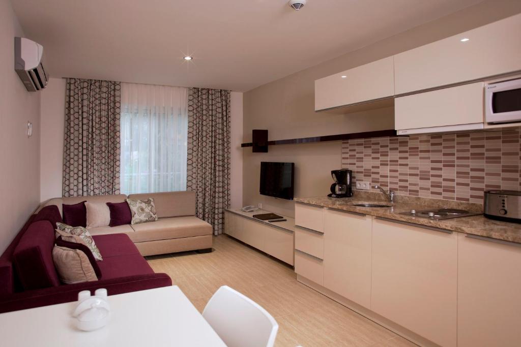 Green Garden Resort & Spa Hotel - 4