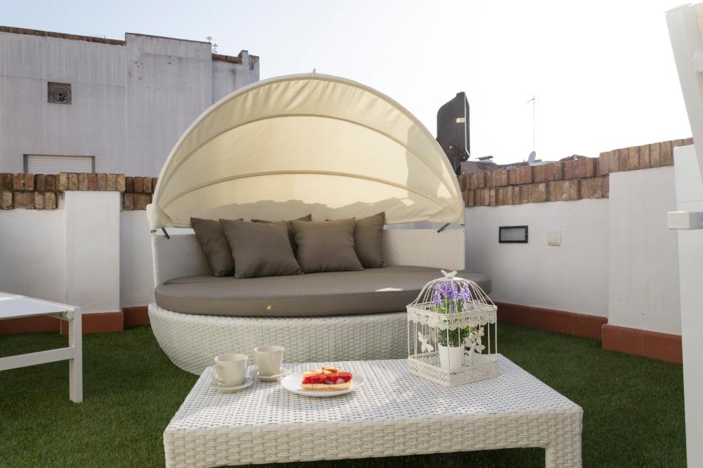 Living4Malaga Atico Cervantes - отзывы и видео