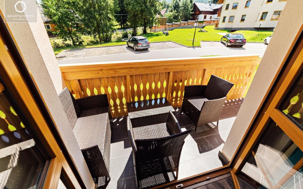 Balkón alebo terasa v ubytovaní Wonder Home - Apartamenty w spokojnej okolicy, z widokiem na góry