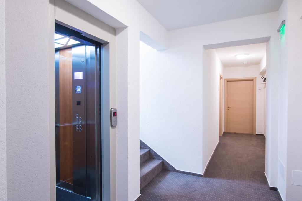 Victoriei City Studios - Resim 15