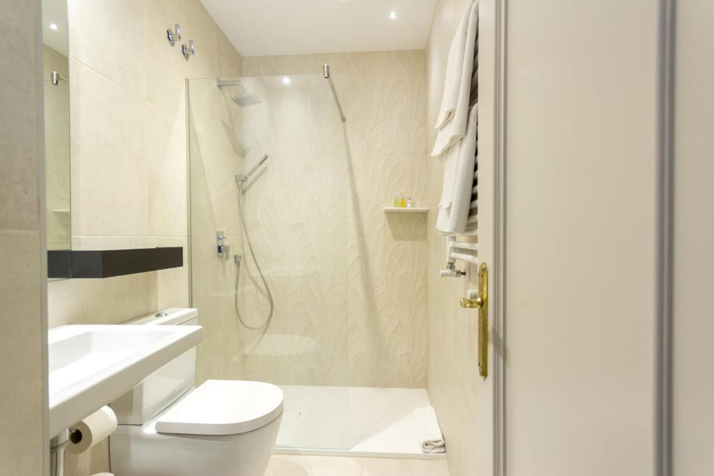Cuatro Caminos Rooms, Torrelavega – Precios actualizados 2023