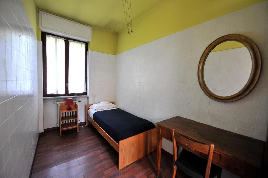 OstellOlinda - Habitación Individual Con Baño Compartido