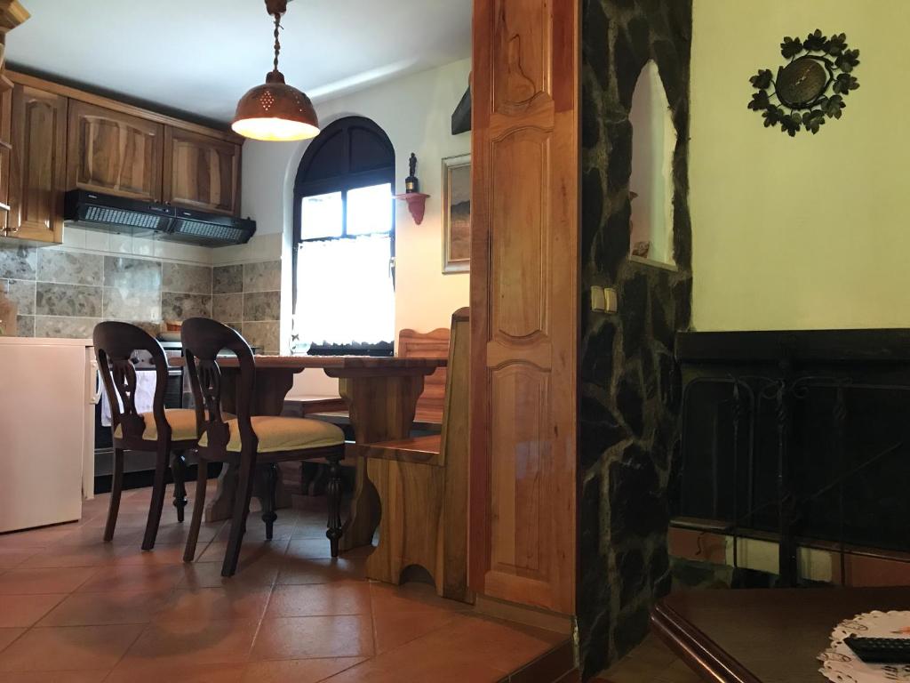 Kuchyň nebo kuchyňský kout v ubytování Wine & Nature & Tour