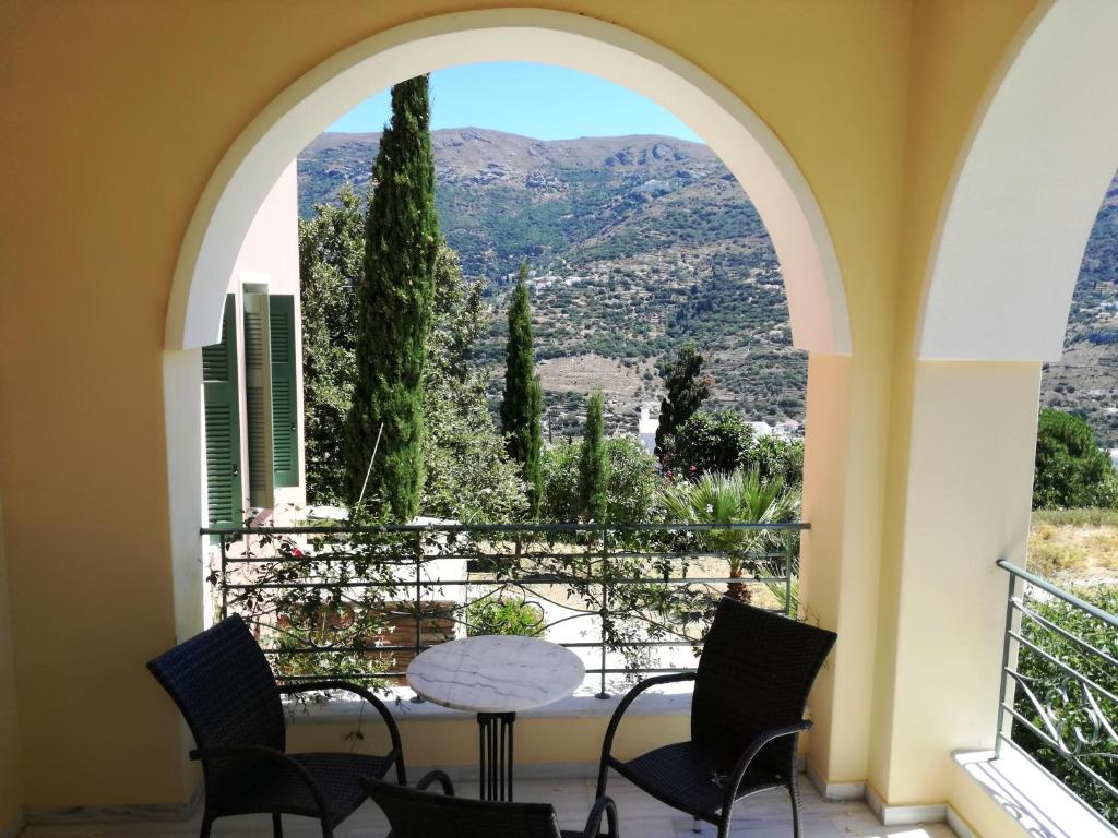 Armonia Resort - Standard Twin Room With Mountain View