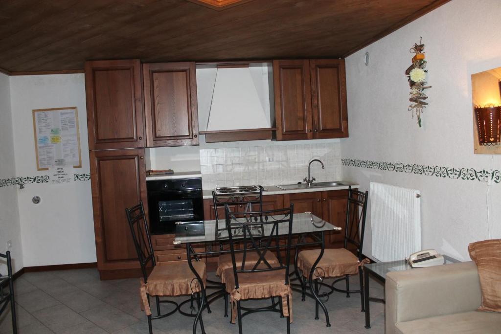 Una cocina o cocineta en Jolly Residence