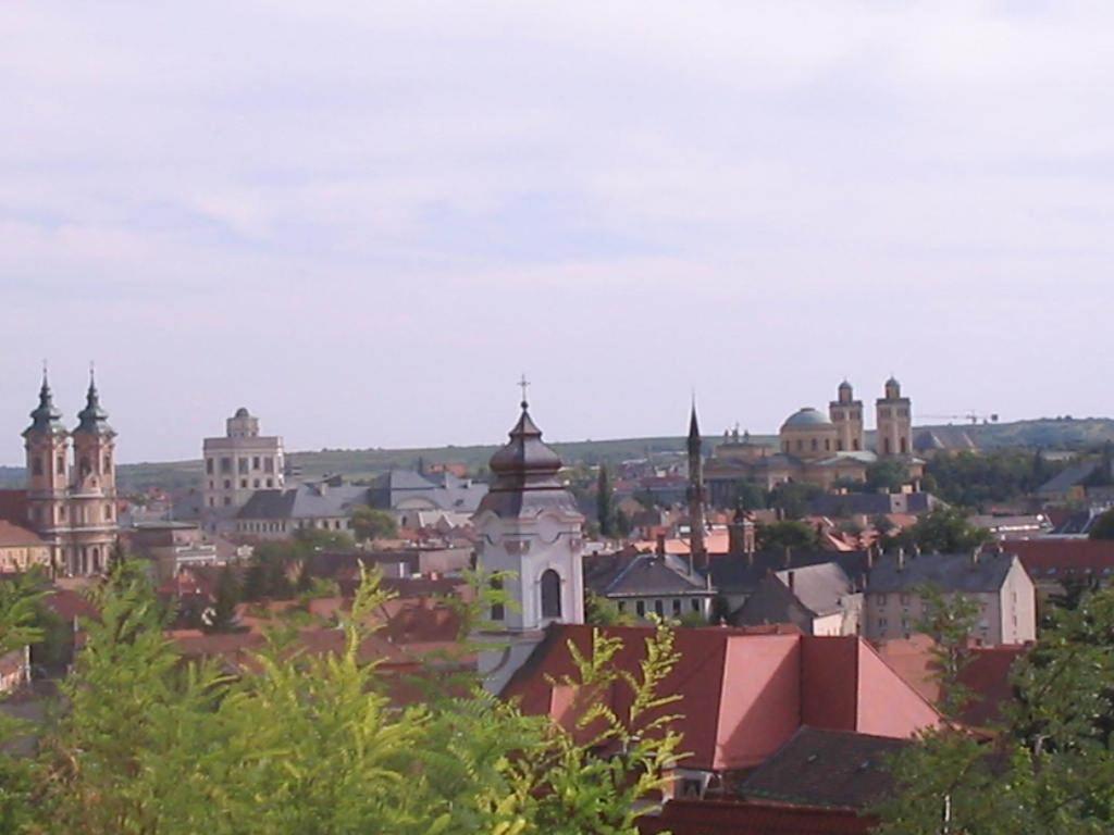 Widok na miasto Eger z tego pensjonatu