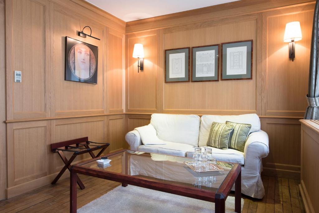 Posezení v ubytování Hotel Le Dixseptième