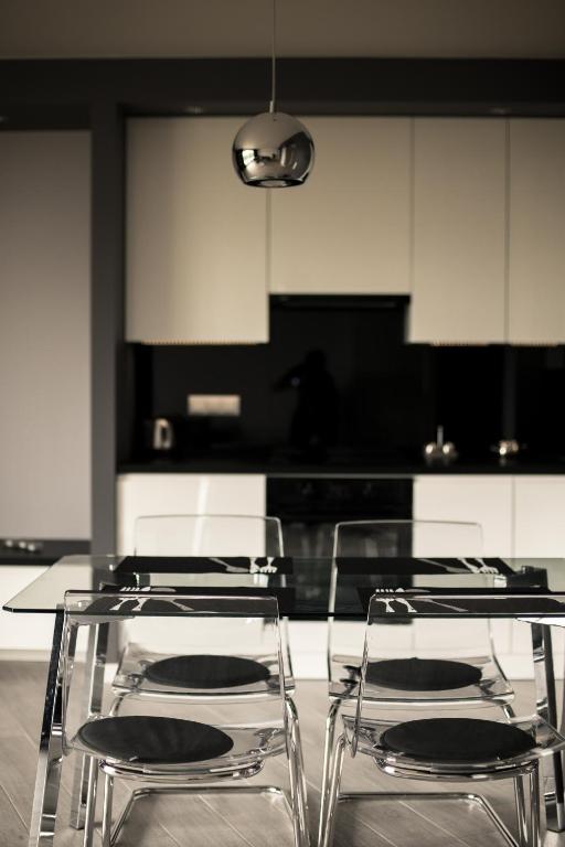Televízia a/alebo spoločenská miestnosť v ubytovaní Apartament Na Urlop - Wisła Bukowa Góra 2 - Apartamenty z widokiem na panoramę Wisły