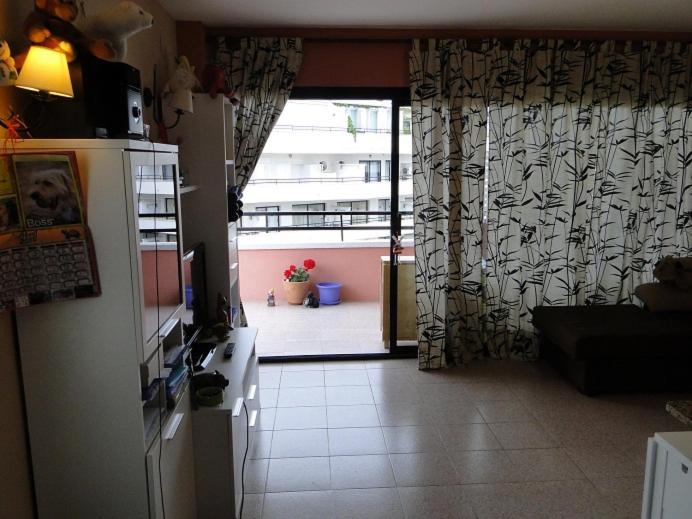 A kitchen or kitchenette at Ático Louis Braille