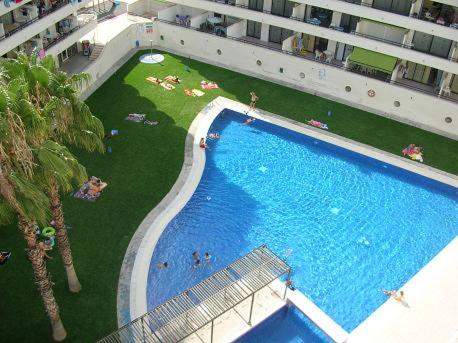 The swimming pool at or close to Ático Louis Braille