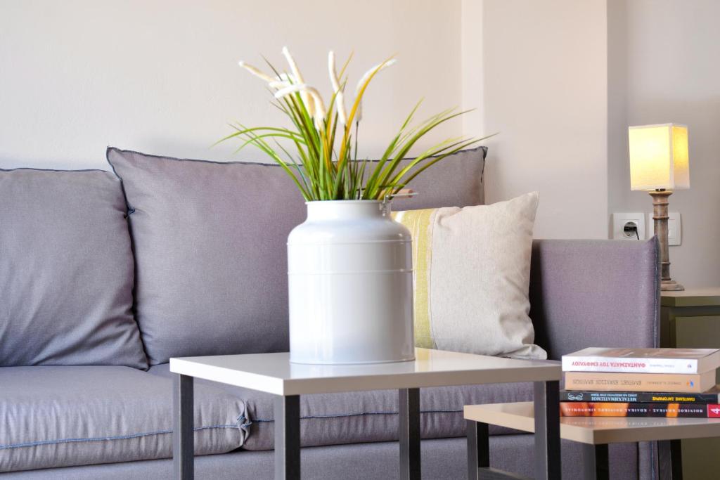 Athens Connection Apartments - Double Room With Seating Area