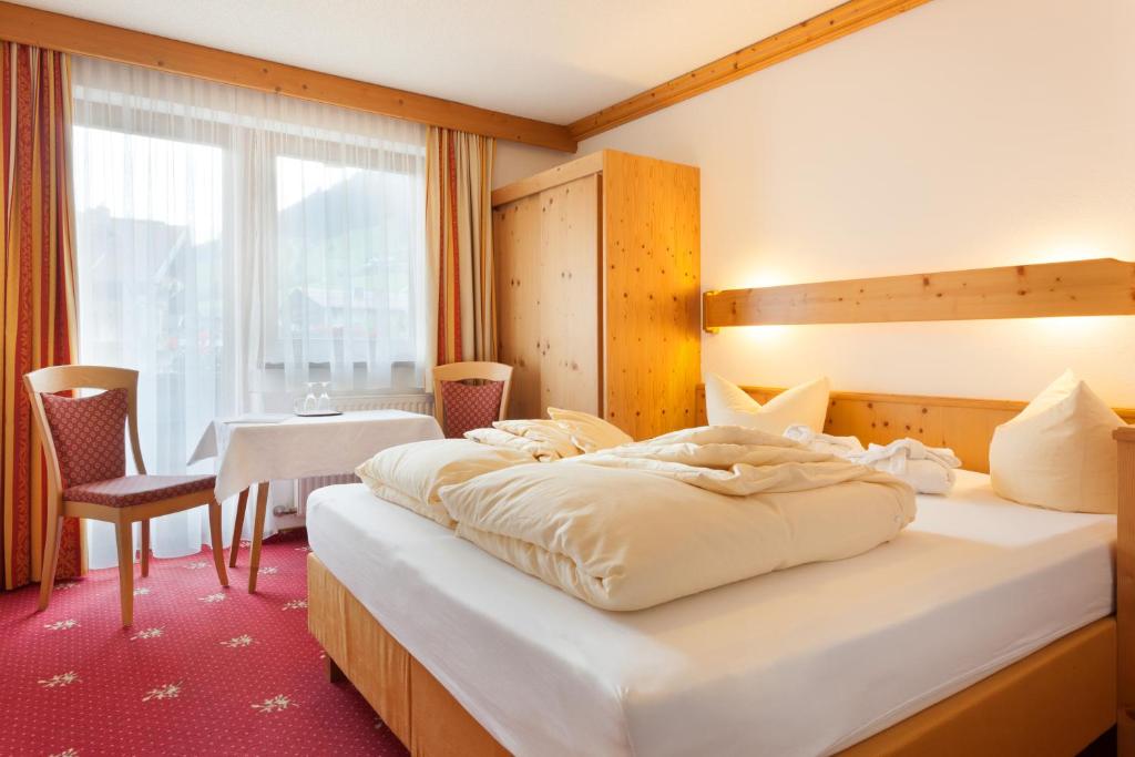 Hotel Pinzger Tux - 13