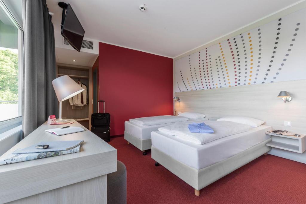 Serways Hotel Remscheid - Standard Single Room